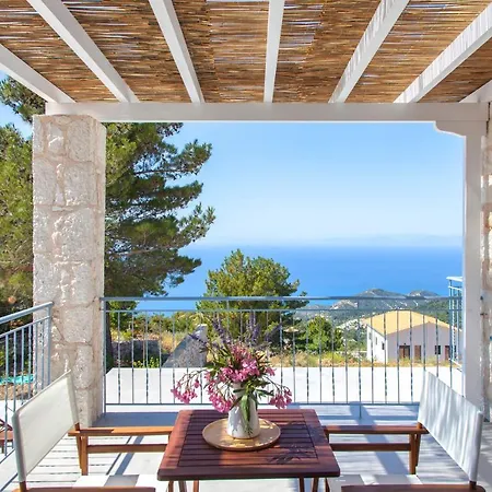 Villa In With An Incredible View Kalamítsi